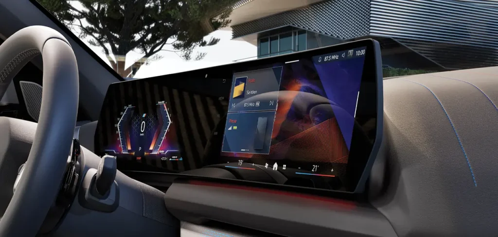 bmw 2 series gran coupe interior - Curved display