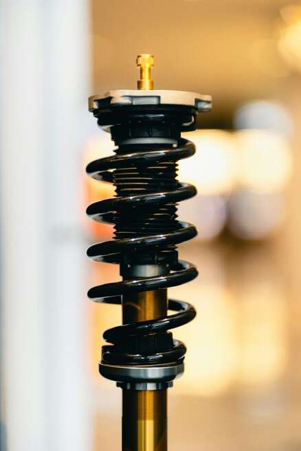 car suspension strut