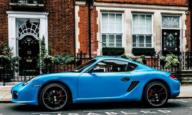 Moving Smarter: How Car Rental Fits into Modern Travel and City Exploration