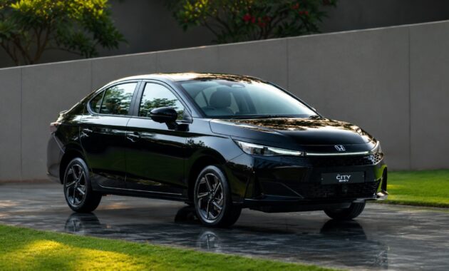 New Honda City Facelift Front Three Quarters