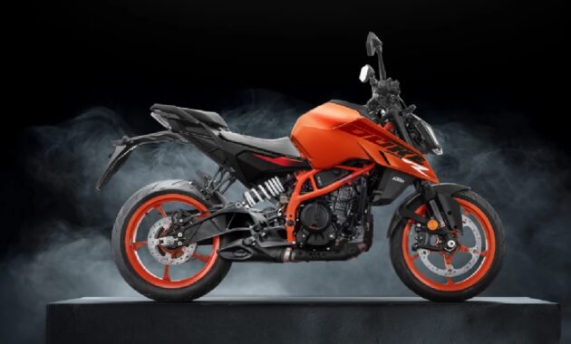 New KTM 390 Duke with Smaller 349cc Engine